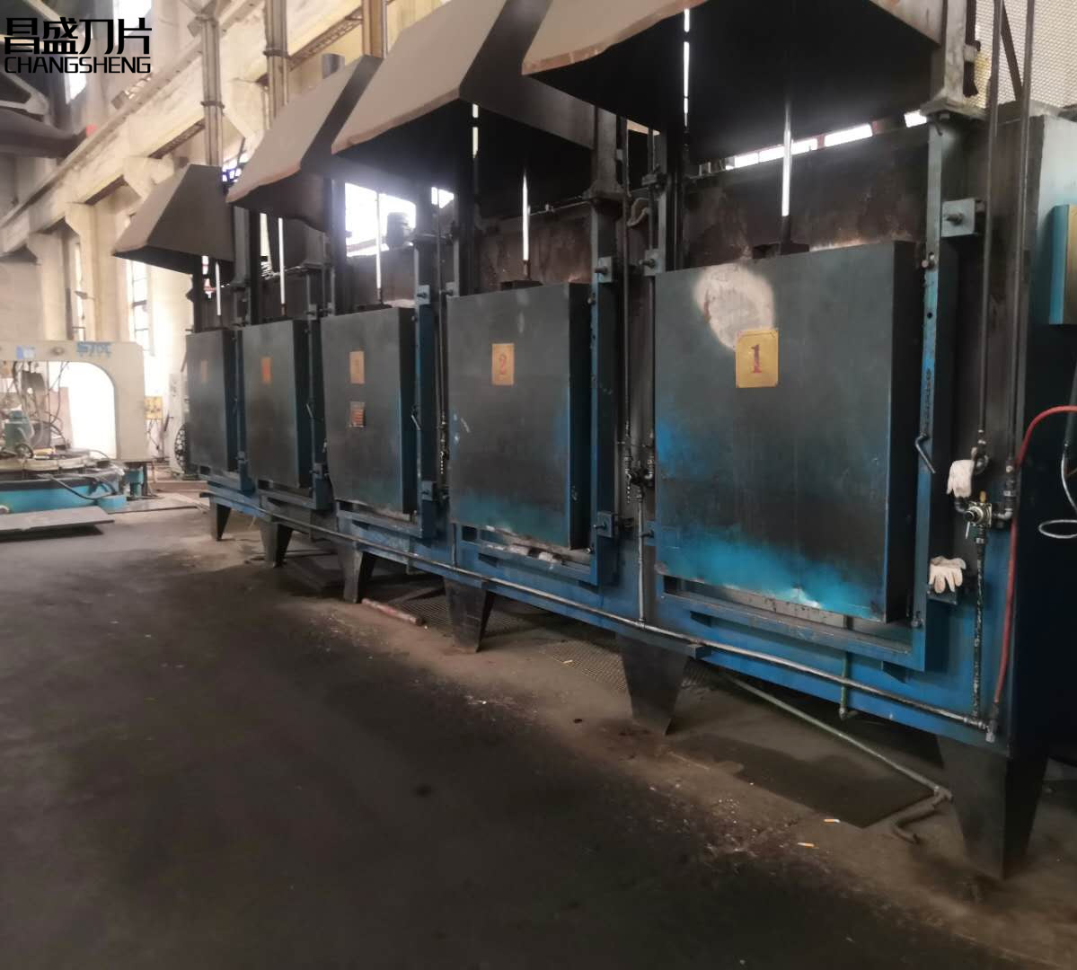 Tempering furnace